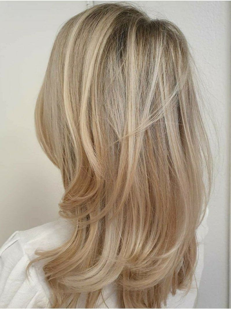 Zacht blond, lang en gelaagd