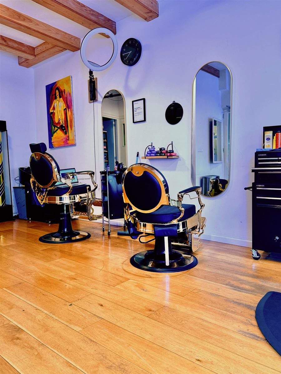 Barberstoelen in de zaak